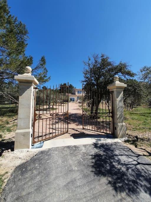 Havre De Paix Au Bord Des Alpilles Hébergement de vacances