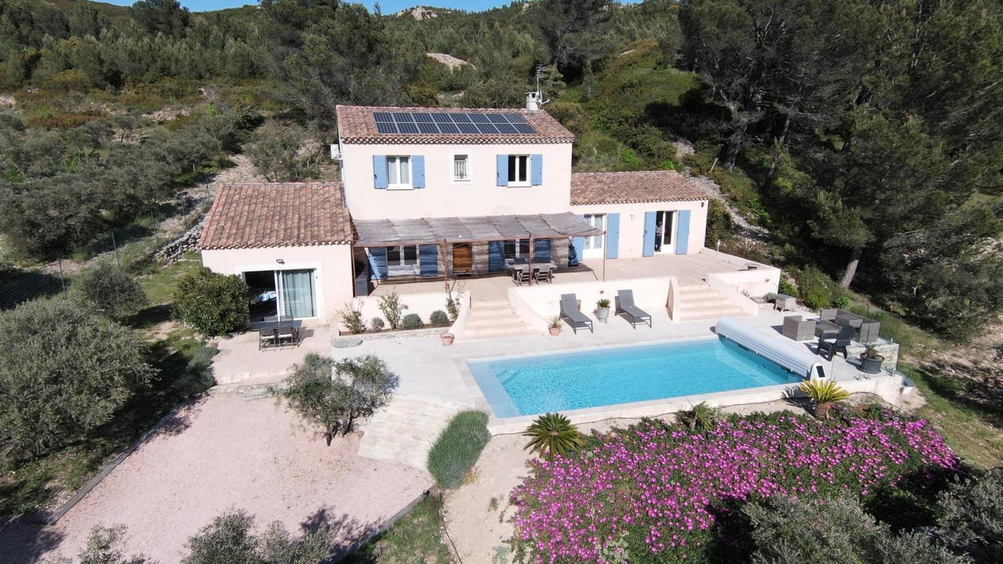 Holiday home Havre De Paix Au Bord Des Alpilles Eyguieres